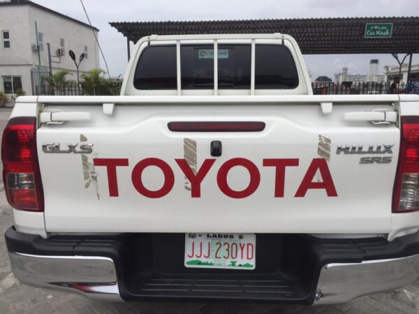 2018 Toyota Hilux - Image 4