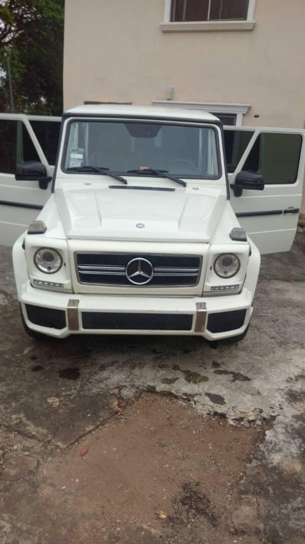 2017 Mercedes Benz G Wagon (White)