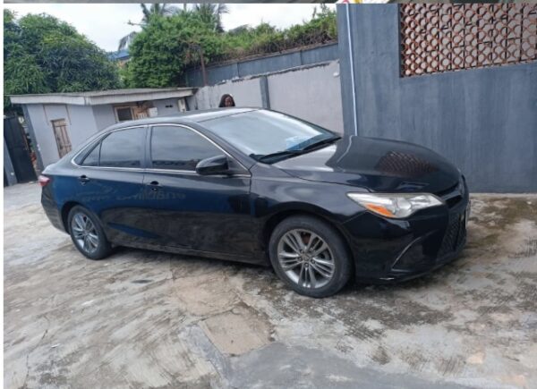 Toyota Camry 2016 - Image 7