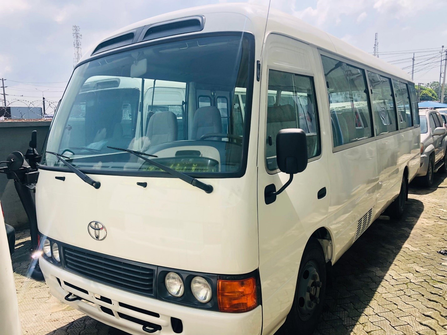 2016 Toyota Coaster Bus Autogirl