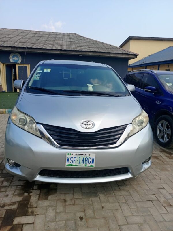 2015 Toyota Sienna