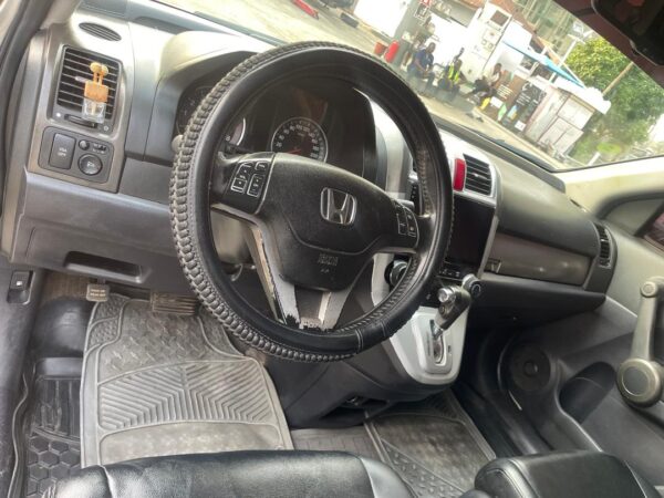 2010 Honda CRV - Image 2