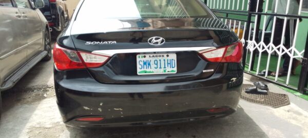 2013 Hyundai Sonata - Image 3