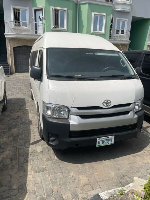 2015 Toyota Hiace Bus