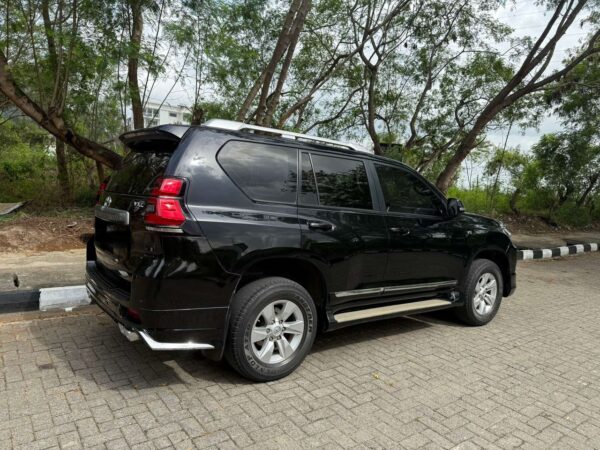2020 Toyota Prado - Image 3