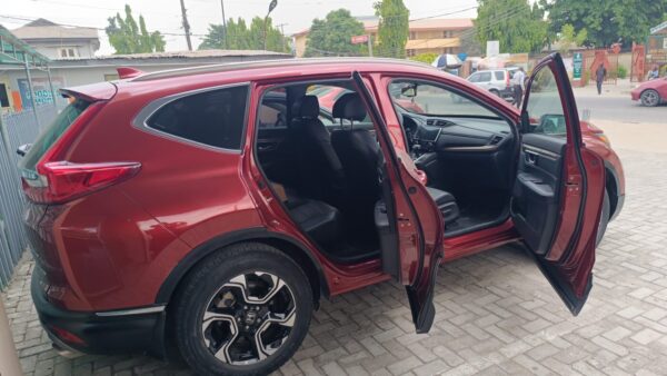 2018 Honda CRV - Image 9