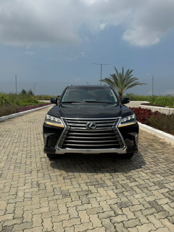 2018 Lexus LX570