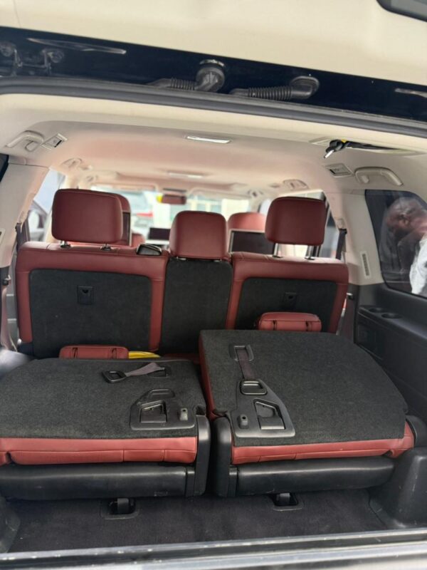 2019 Lexus LX570 - Image 3