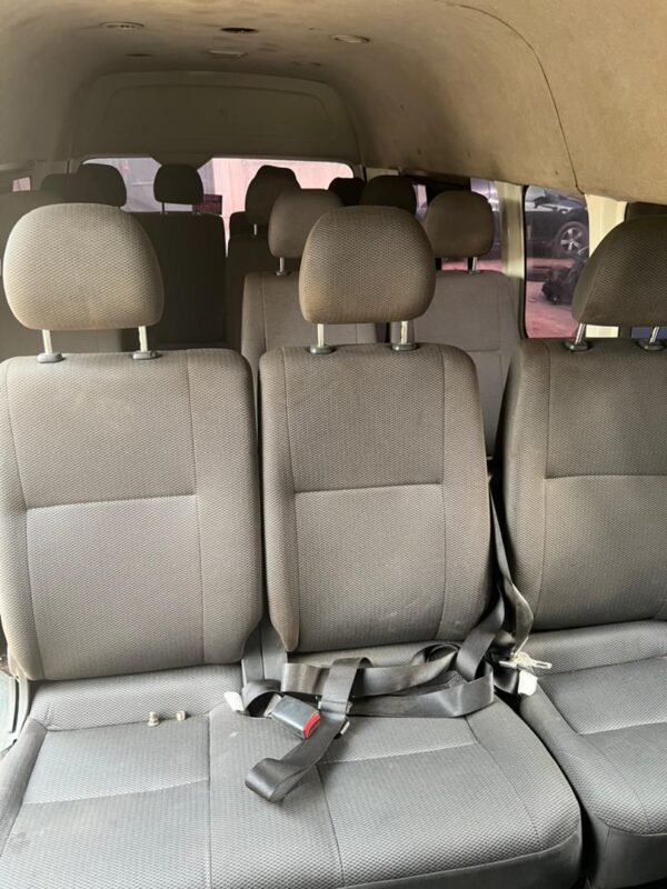 2015 Hiace Bus - Image 3