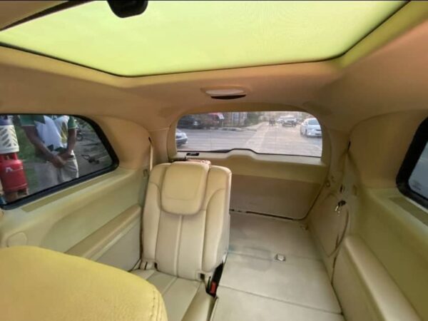 2011 Mercedes-Benz GL450 4MATIC - Image 7