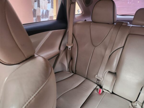 2011 Toyota Venza - Image 3