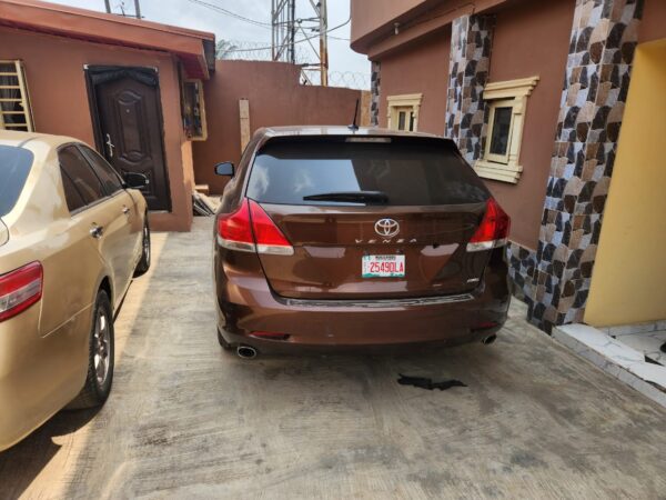 2011 Toyota Venza - Image 5