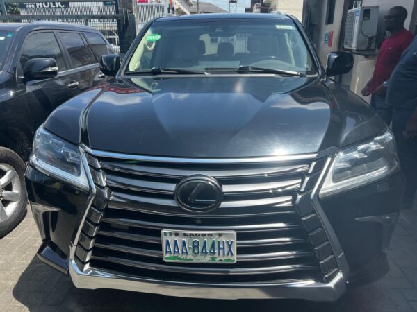 2021 Lexus LX570
