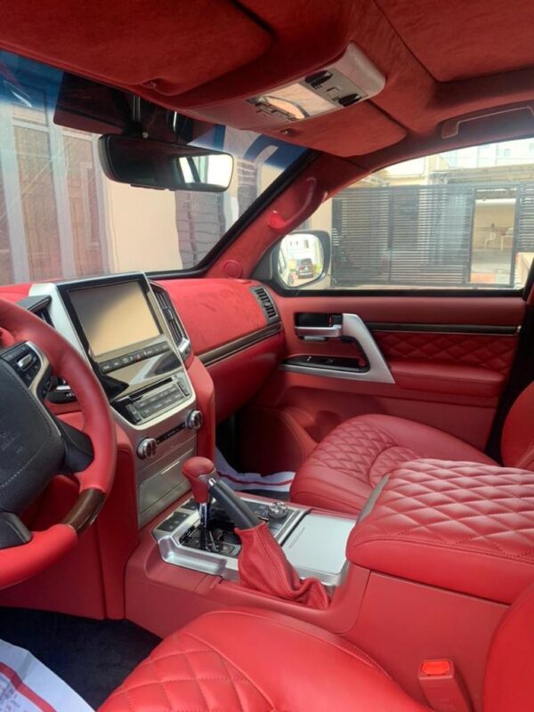 2020 Direct Toyota Land Cruiser Bulletproof Model - Image 9