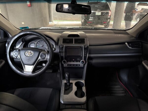 2013 Toyota Camry - Image 4