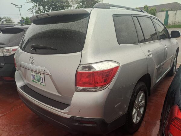 2011 Toyota Highlander (Abia) - Image 3