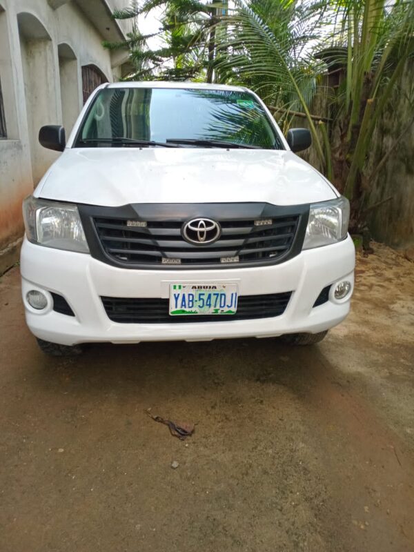 2015 Toyota Hilux (Port Harcourt)