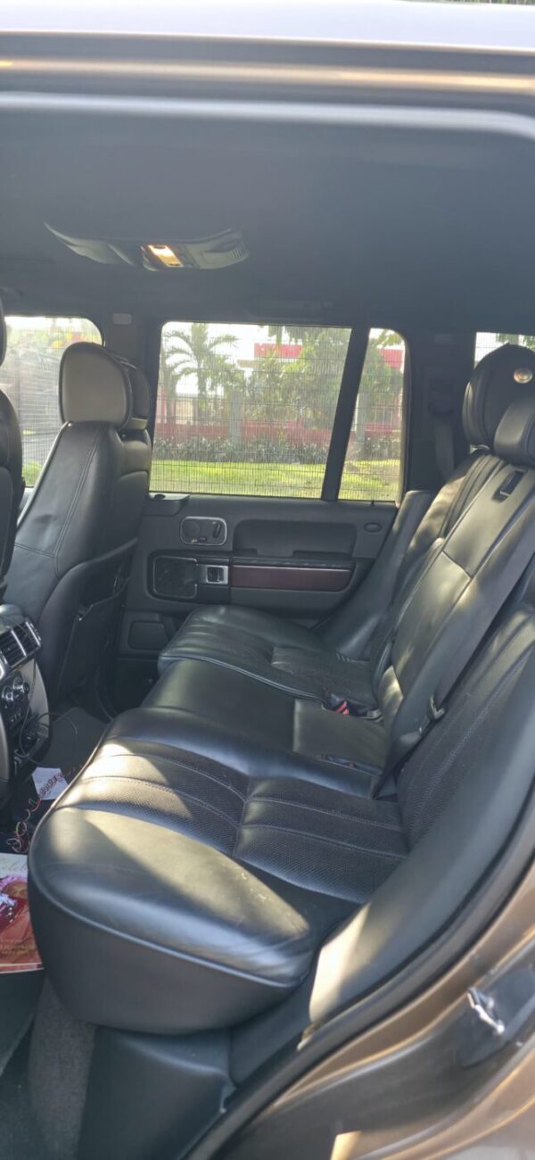 2011 Range Rover Vogue - Image 6