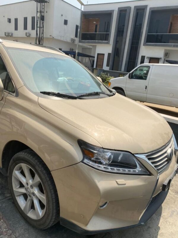 2010 Lexus RX350 - Image 4