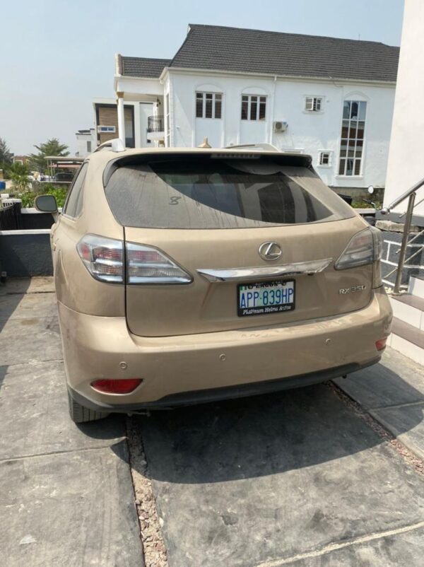 2010 Lexus RX350 - Image 2