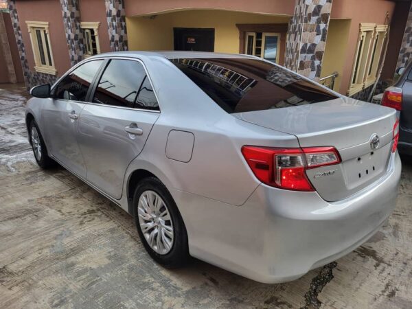 2012 Toyota Camry - Image 3