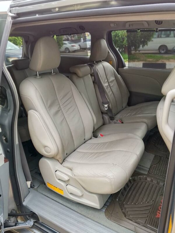 2011 Sienna (Abuja) - Image 6