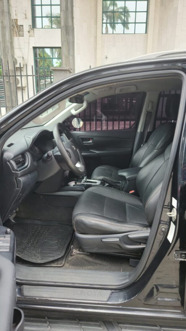 2017 Toyota Fortuner - Image 10
