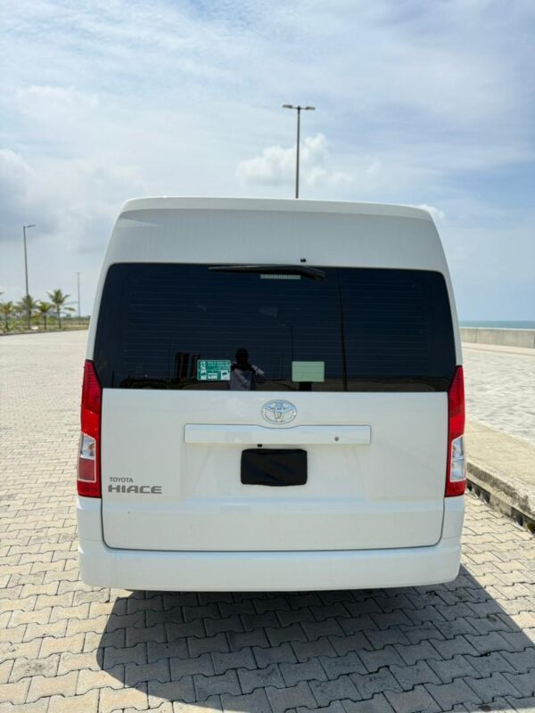2023 Toyota Hiace Bus - Image 2