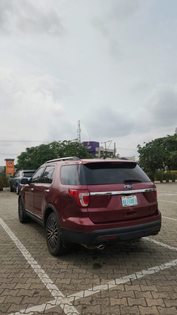 2016 Upgraded Ford Explorer - Image 4