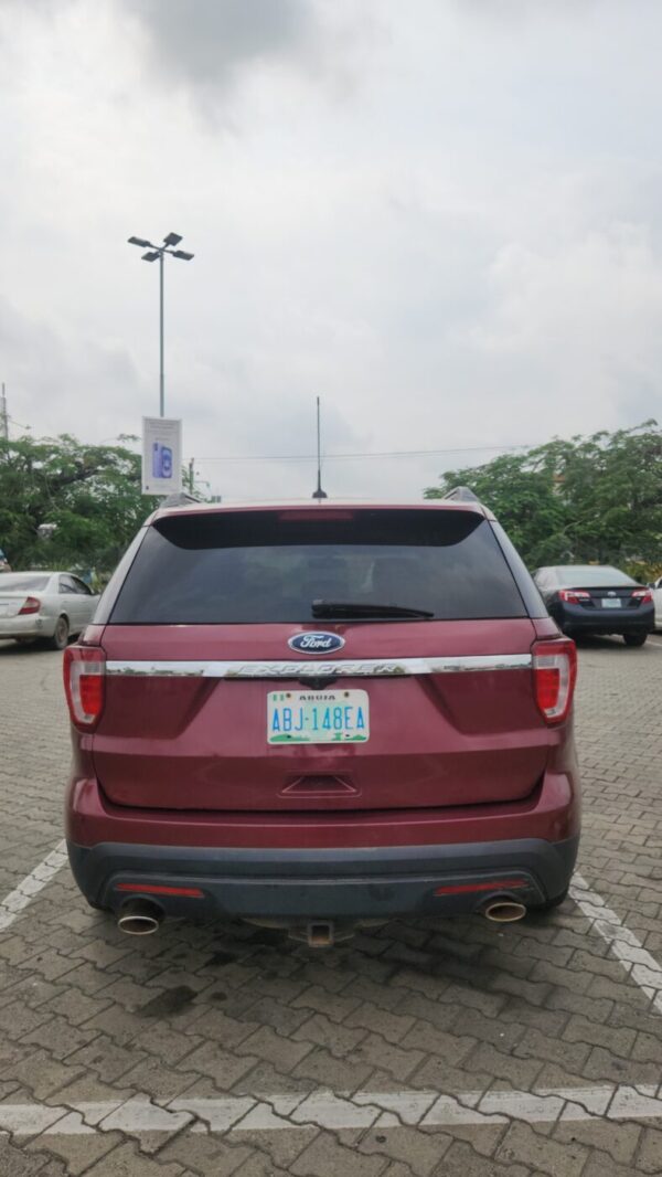 2016 Upgraded Ford Explorer - Image 5