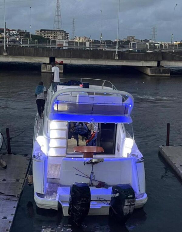 35 Seater Cruise Boat