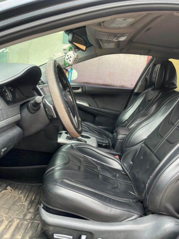 2012 Toyota Camry - Image 7