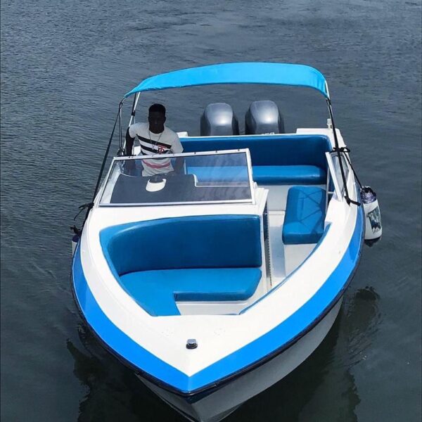 10 Seater Cruise Boat