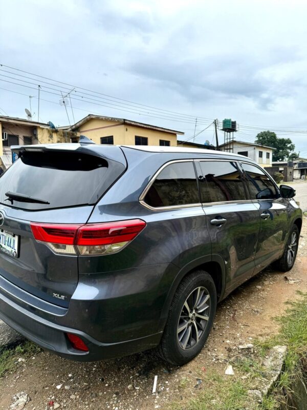 2018 Toyota Highlander (Port Harcourt) - Image 8